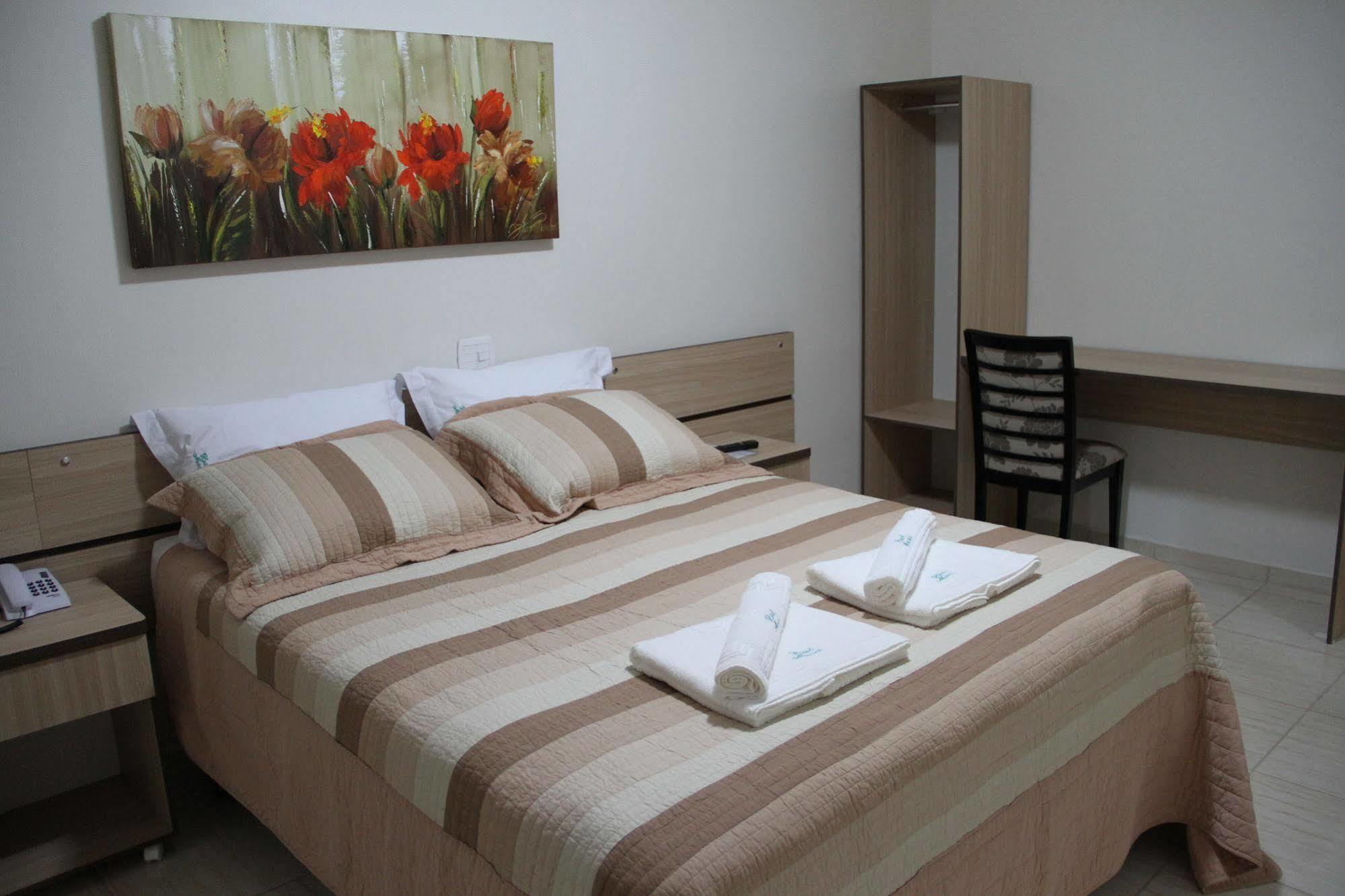 Hotel Monet Erechim Kültér fotó